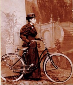 A "new woman" in her hat and bike in September 1895. Looks "manly!?"